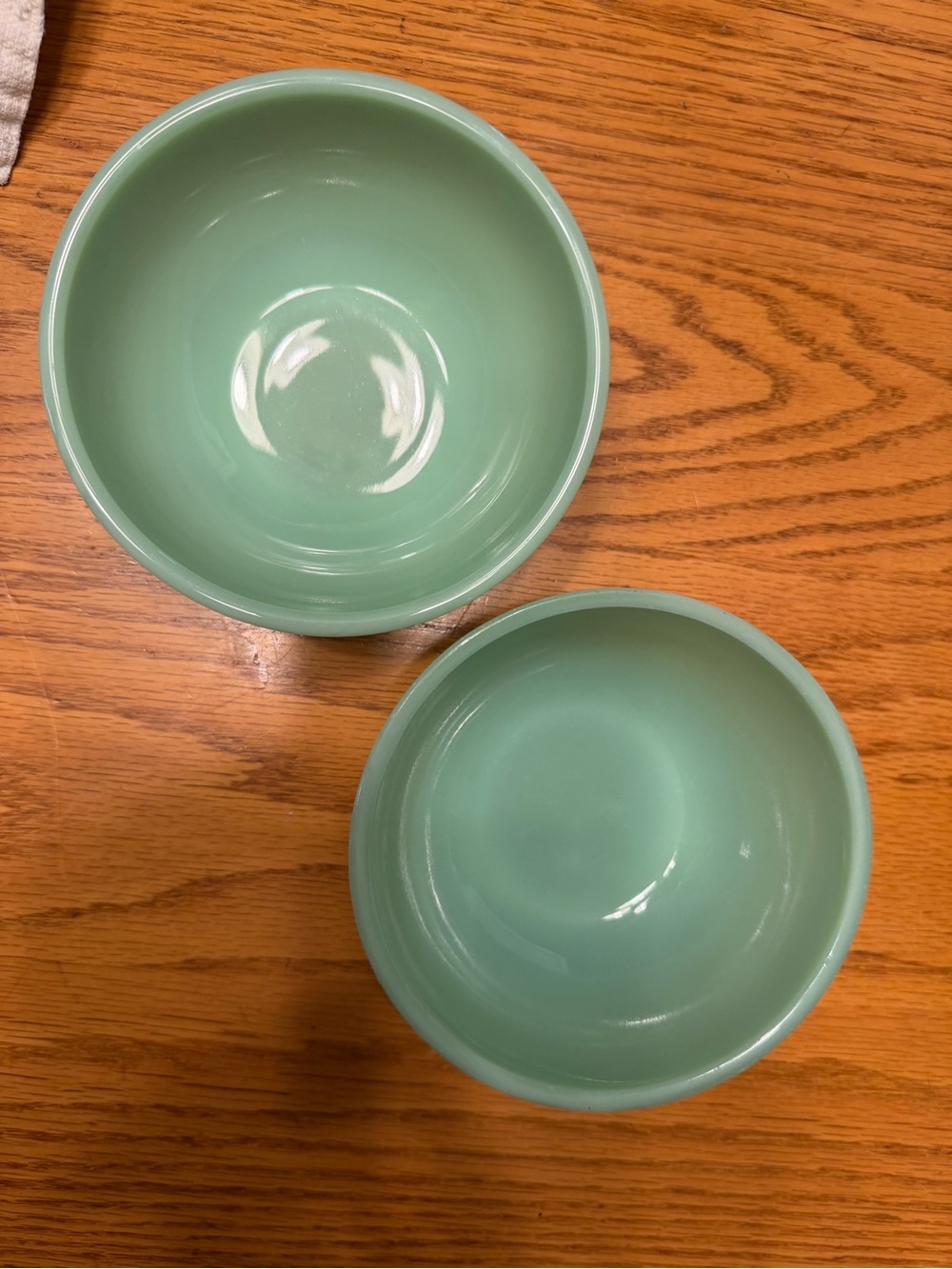 Fire King Jadeite Green Mixing Bowl with 2 SMaLL Bowls/ Bundle of 3. - Picture 6 of 8